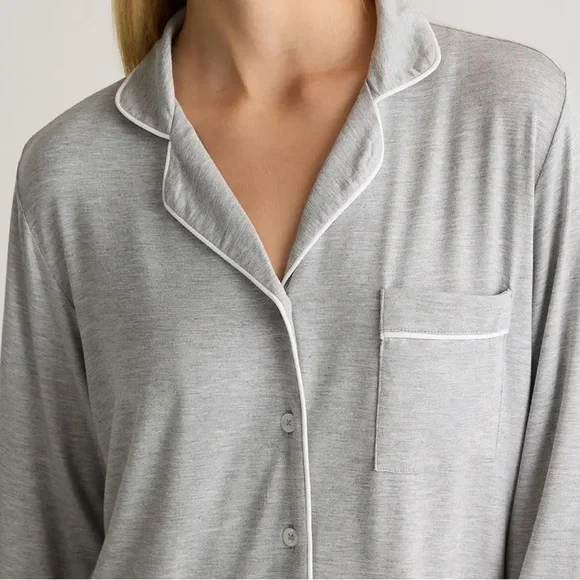 NWT Quince Longsleeve Pajama Set Size Large in Heather Gray and White Piping - Picture 5 of 6